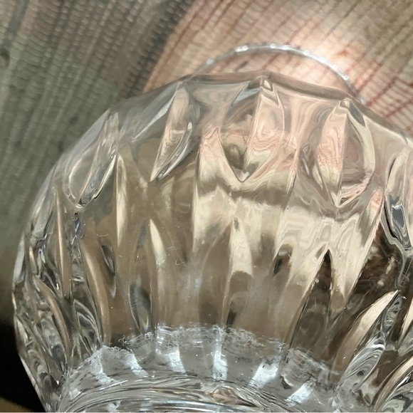 Heavy Lead Crystal Clear Glass Vase Diamond Pattern - Picture 10 of 10